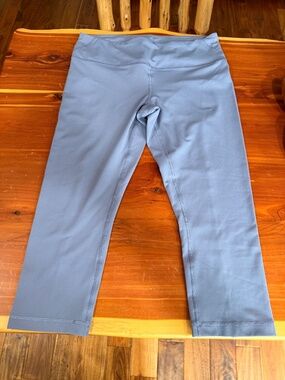 Yogicuous capri leggings